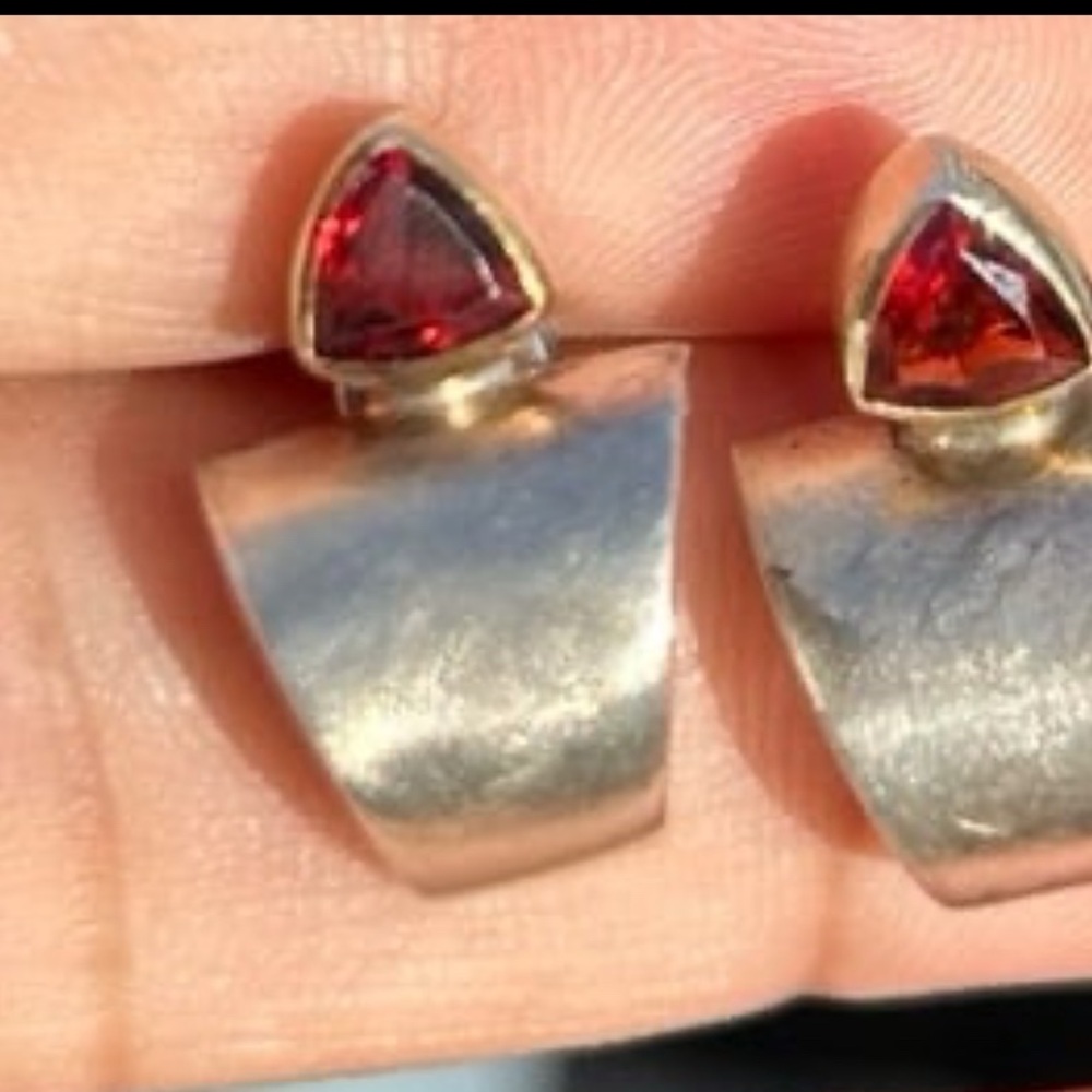 Vintage Michou Sterling Silver
22K Gold Vermeil pear stud posted earrings - Picture 3 of 8